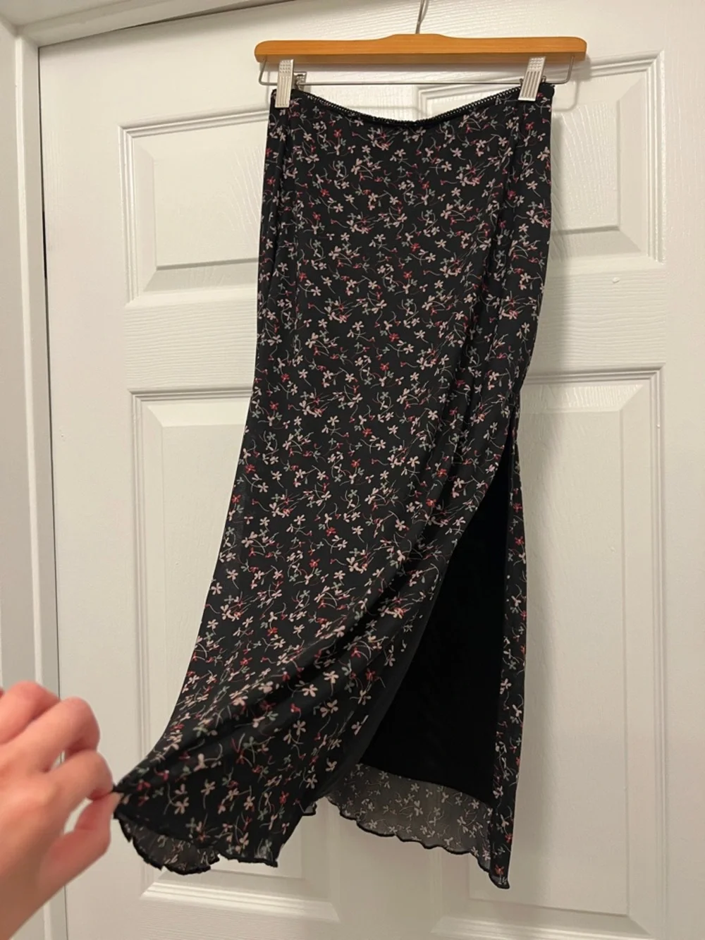 Black Floral Midi Skirt with Slit - Picture 2 of 7